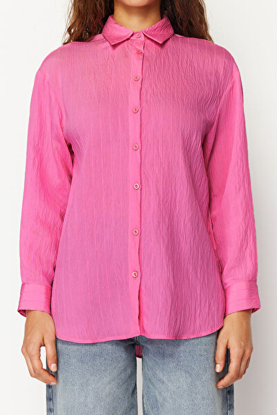 Trendyol Collection Cămașă țesută cu textură supradimensionată cu dungi roz TWOSS24GO00051