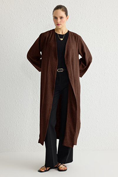 Trendyol Modest Lněné tkané detailní kimono a kaftan – hnědá, vázání v pase, Tctss24Kk00001