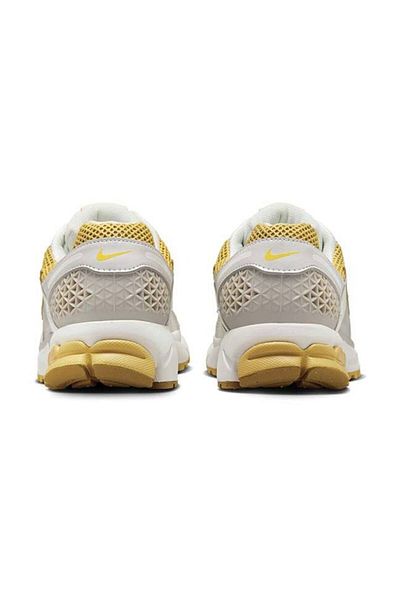 Nike Nike Zoom Vomero 5
Bronzine - Zapatillas