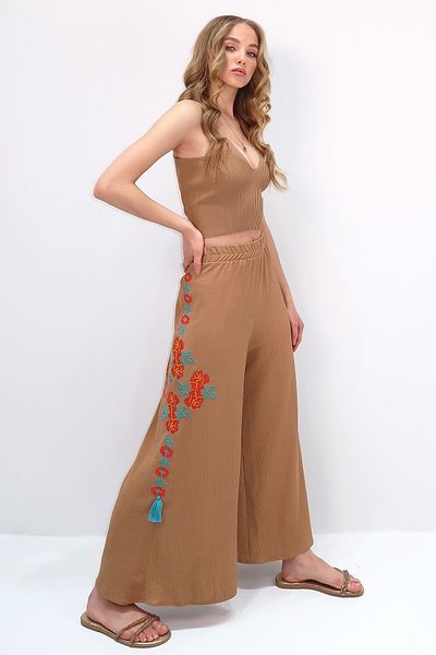 Trend Alaçatı Stili Bestickte Palazzo-Hose mit ethnischem Muster – Damen, Crinkle-Modell, ALC-X13646