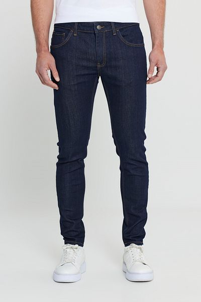 AC&Co / Altınyıldız Classics Dunkelblauer Slim Fit-Denim – Flexible und baumwollartige Rııs-Jeans