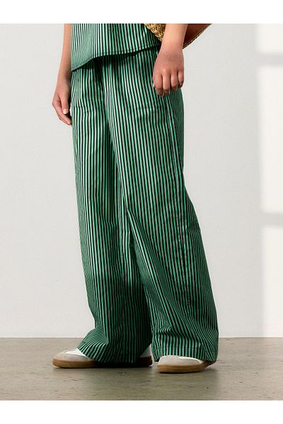 name ıt NKFFILAURA BREITE HOSE