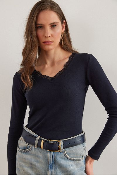 Olalook Női sötétkék nyakú, V-nyakú, camisole kötött blúz BLZ- 19001713