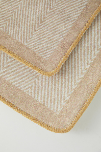 TRENDYOLMİLLA HOME Béžová pruhovaná koupelnová předložka sada 2 Tphss25Bps00007