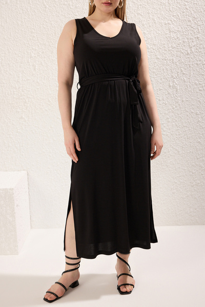 Trendyol Curve Černý detail šněrování Midi elastické pletené šaty s výstřihem do V Tbbss25Ah00015