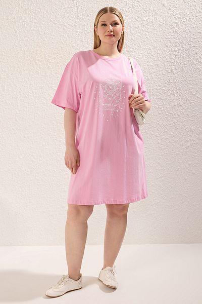 Trendyol Curve Plus Size Pink Geometric T-Shirt Dress - 100% Cotton Tbbss22El2269