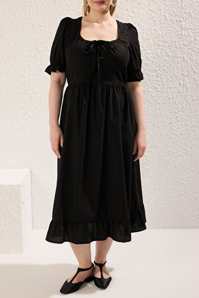 Trendyol Curve Μαύρο τετράγωνο γιακά δέσιμο στην πλάτη Λεπτομερές υφαντό φόρεμα μεγάλου μεγέθους TBBSS25AH00080