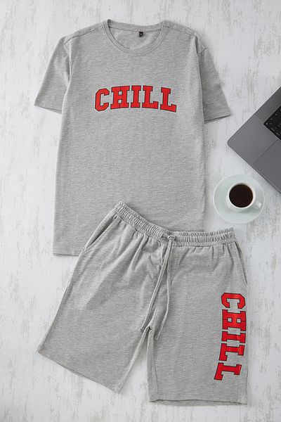 Trendyol Collection Graues Strick-Pyjama-Set mit normaler Passform und bedruckten Shorts TMNSS25PT00015