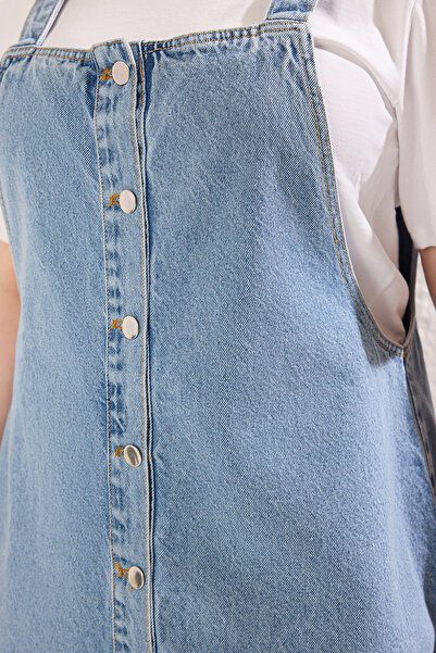 Trendyol Curve Modré šaty s gombíkmi na prednej strane, na ramienka, zo 100% bavlny, veľká veľkosť TBBSS25AH00095