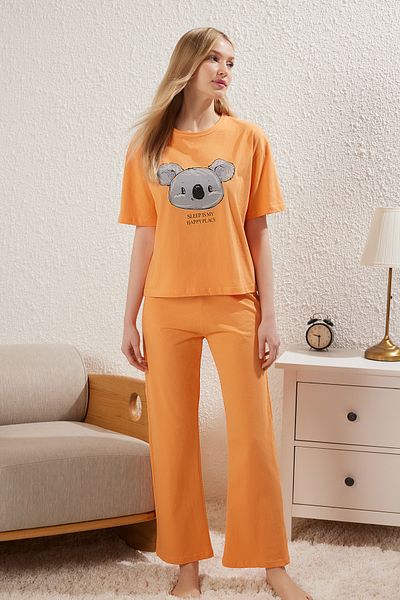 Trendyol Collection Set pijamale tricotate cu imprimeu koala portocaliu 100% bumbac THMSS23PT00134