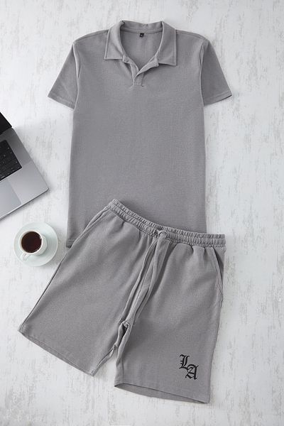Trendyol Collection Graues Strick-Pyjama-Set mit Waffelmuster und Shorts TMNSS25PT00004
