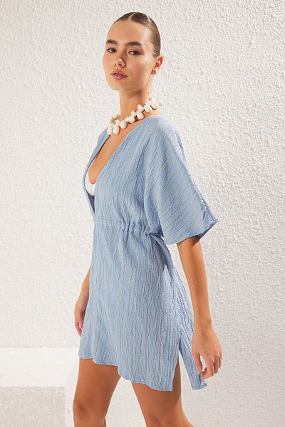 Trendyol Collection Blaues, gewebtes Strandkleid mit Kordelzug und Details TBESS25EL00065