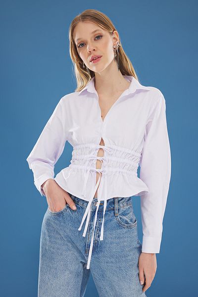 Trendyol Collection Λευκό στήθος και δέσιμο στη μέση Λεπτομερές υφαντό πουκάμισο TWOSS25GO00031