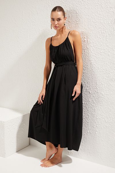 Trendyol Collection Černé maxi tkané plážové šaty s vlečkou - TBESS25EL00086