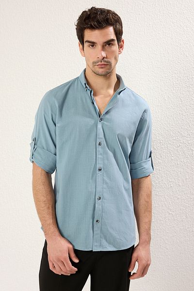 Trendyol Collection Blaues Slim-Fit-Baumwollhemd mit Epauletten – TMNSS20GO0189