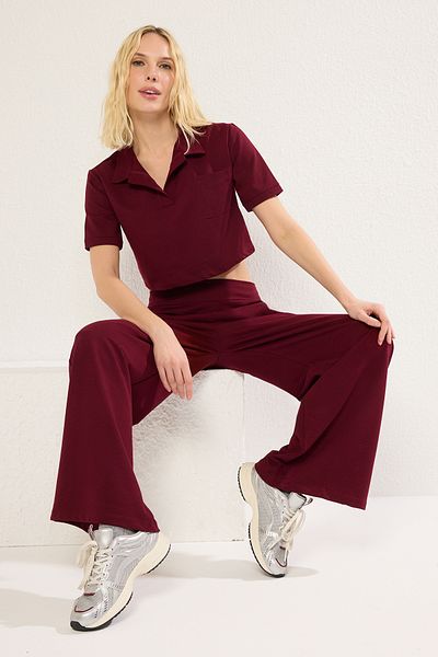 Trendyol Collection Hellburgunderfarbener Crop-Polo-Kragen, dünner Strick-Unterteil-Top-Anzug TWOSS25AU00055