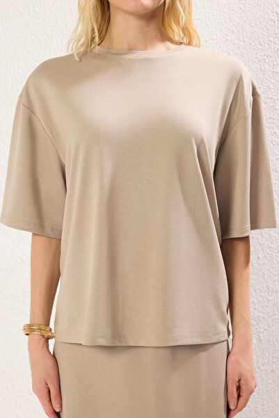 Trendyol Collection Stone Relaxed/Comfortable Fit Soft Button Flexible Knitted T-Shirt Twoss25Ts00093