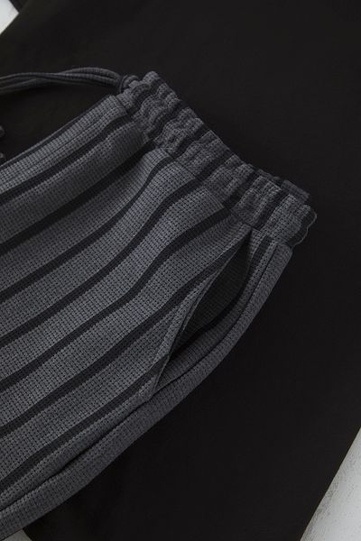 Trendyol Collection Μαύρο ανθρακί κανονική εφαρμογή ριγέ πλεκτό σορτς πιτζάμα TMNSS25PT00029