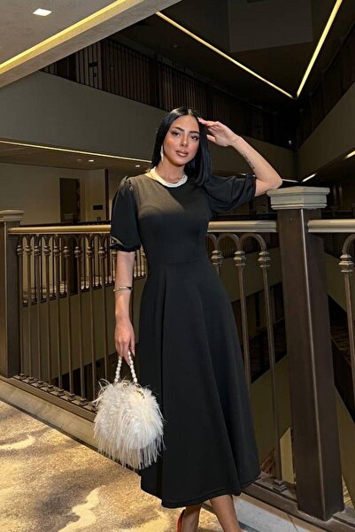 Mossta Μαύρο κρεπ μίντι φόρεμα - Μανίκια με μπαλόνι και λεπτομέρεια