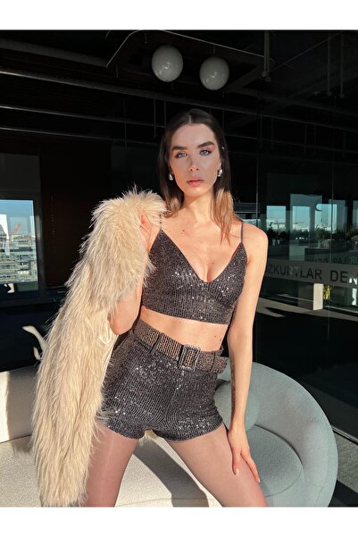TamSeninTarzin Erika Kemer Aksesurlı Pul İşlemli Crop Şort Takım