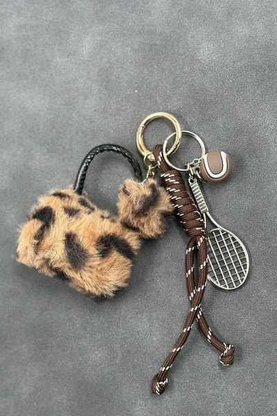 İLKYAZ Αξεσουάρ τσάντας καφέ Leopard Charm (ΔΕΝ ΠΕΡΙΛΑΜΒΑΝΕΤΑΙ Η ΤΣΑΝΤΑ)
