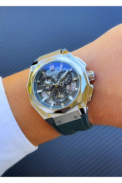 Quantum Hng1097.399 Smoked Silicone Band Men's Wrist Watch