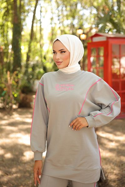 Wovi Moda Hijab Tracksuit Set - Women's Double Set
