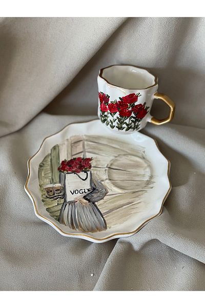 Store كوب قهوة مكتوب عليه صورة رواج على شكل وردة - هدية بتصميم خاص مرسومة يدويًا