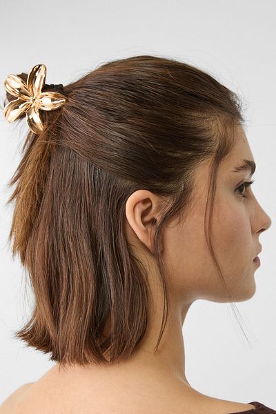 Stradivarius Metallic maxi flower scrunchie