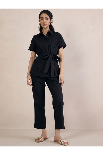 Femmella By Styli قميص بوبلين سادة مع حزام ربطة عنق