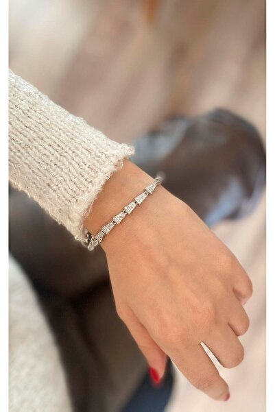 Sacha Accessories سوار فضي بحجر الزركون الهندسي