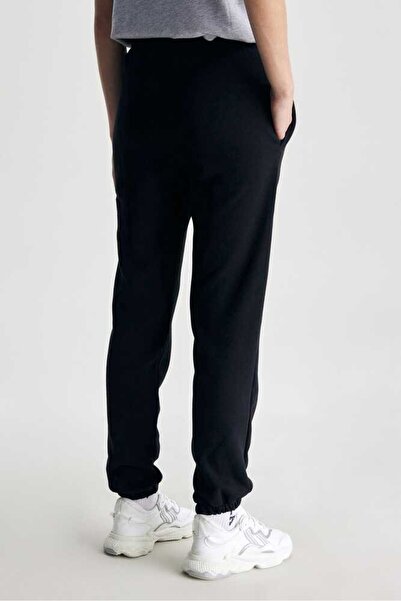 UCLA Γυναικεία φούτερ JULES Μαύρο Άνετο Κέντημα στο Πόδι επένδυση fleece Standard Fit