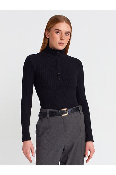 Dilvin 31435 Turtleneck Buttoned Top-Black