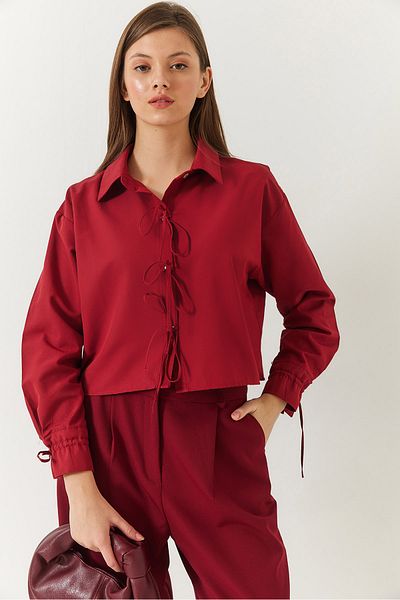 Bianco Lucci Crop-Shirt mit Schnürung vorne und Ärmeln 2022 60271070