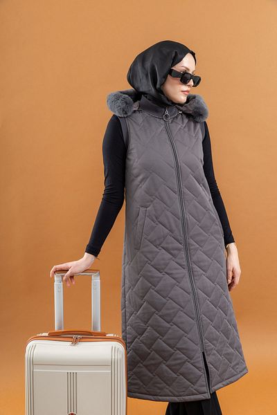 TUĞBA ERGÜL Anthracite Quilted Vest - Model 129
