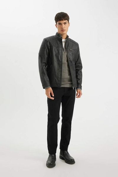 DeFacto Slim-Fit-Mantel aus Kunstleder – Stehkragen, Reißverschlusstaschen, saisonale D4918ax24au