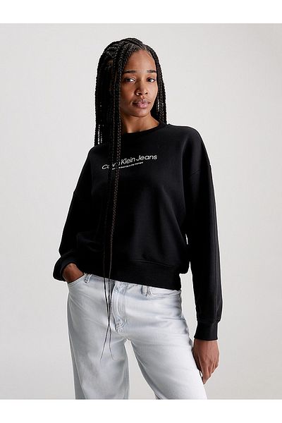 Calvin Klein Tricou černá Calvin Klein s uvolněnou grafickou kartou pro ženu