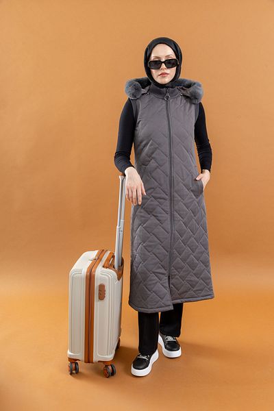 TUĞBA ERGÜL Anthracite Quilted Vest - Model 129