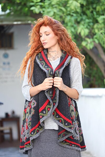 Şaman Butik Antrasit Çiçek Desenli Keçe Yelek