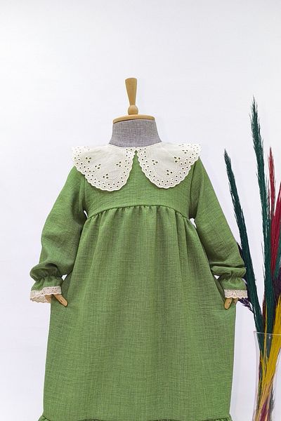 Betül Akbay Rochie de in pentru fete cu guler festonat - Rochie lungă Hijab verde mentă model Elif