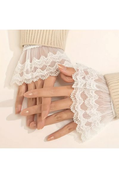 MAHLA Lace Design Accessory Oversleeve Cuff