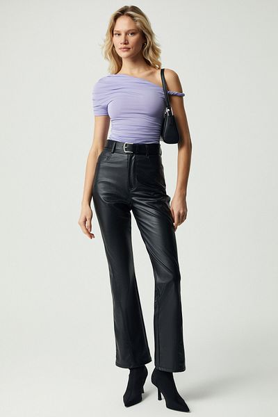 GRIMELANGE BURENTY Damen-Bluse mit asymmetrischem Ausschnitt, schmaler kurzer Ärmel, lila