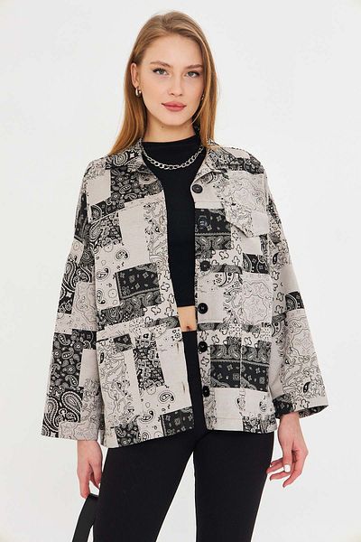 armonika Dámská světle šedá vzorovaná košilová bunda s detailem kapsy ARM-25K 001071