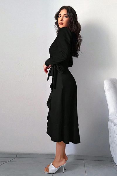 Deafox Schwarzes, langärmliges Midikleid aus Kreppstoff mit Gürtel