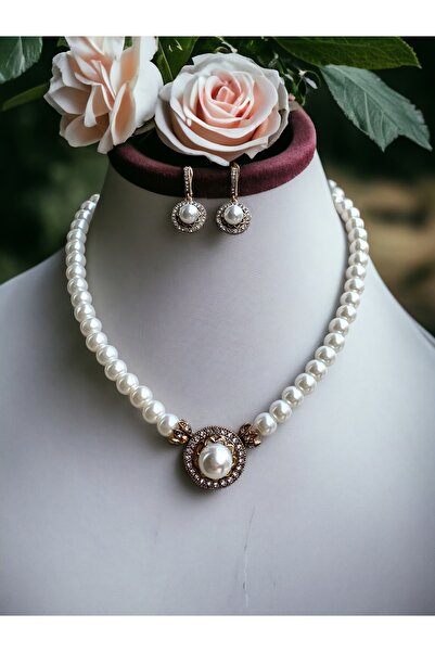 FAYRA ACCESSORIES Kristal Taşlı Yuvarlak İnci Kolye ve Yuvarlak İnci Küpe Seti