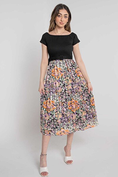 mica فستان ميدي مزين بالزهور بأكمام قصيرة