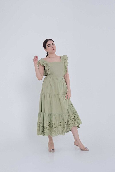 mica فستان ميدي بأشرطة عريضة وكشكشة وفتحة رقبة مربعة