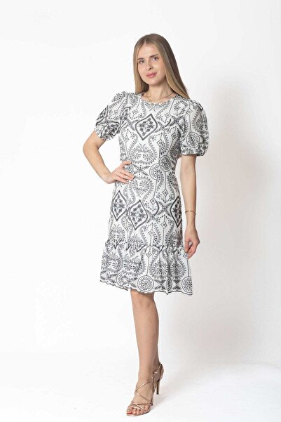 mica Short Dress with Short Sleeves and Round Neck