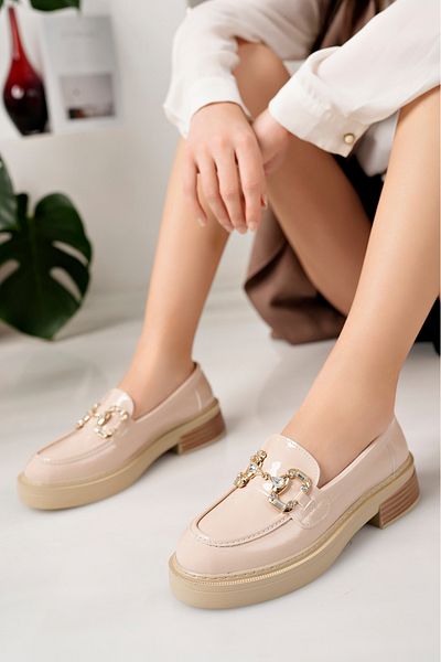 moda sara Γυναικεία Loafer Παπούτσια μπεζ λουστρίνι με πέτρινη αγκράφα