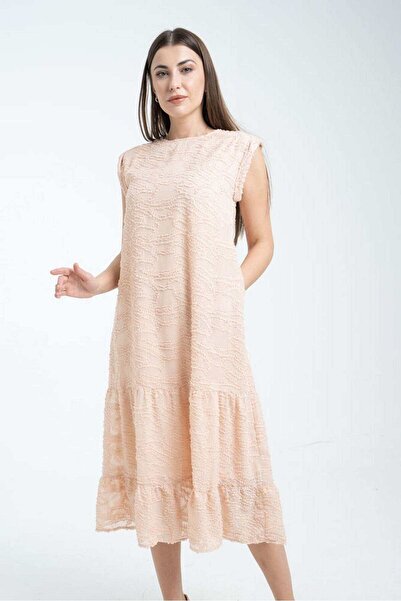 mica Embroidered Midi Dress with Short Sleeves
